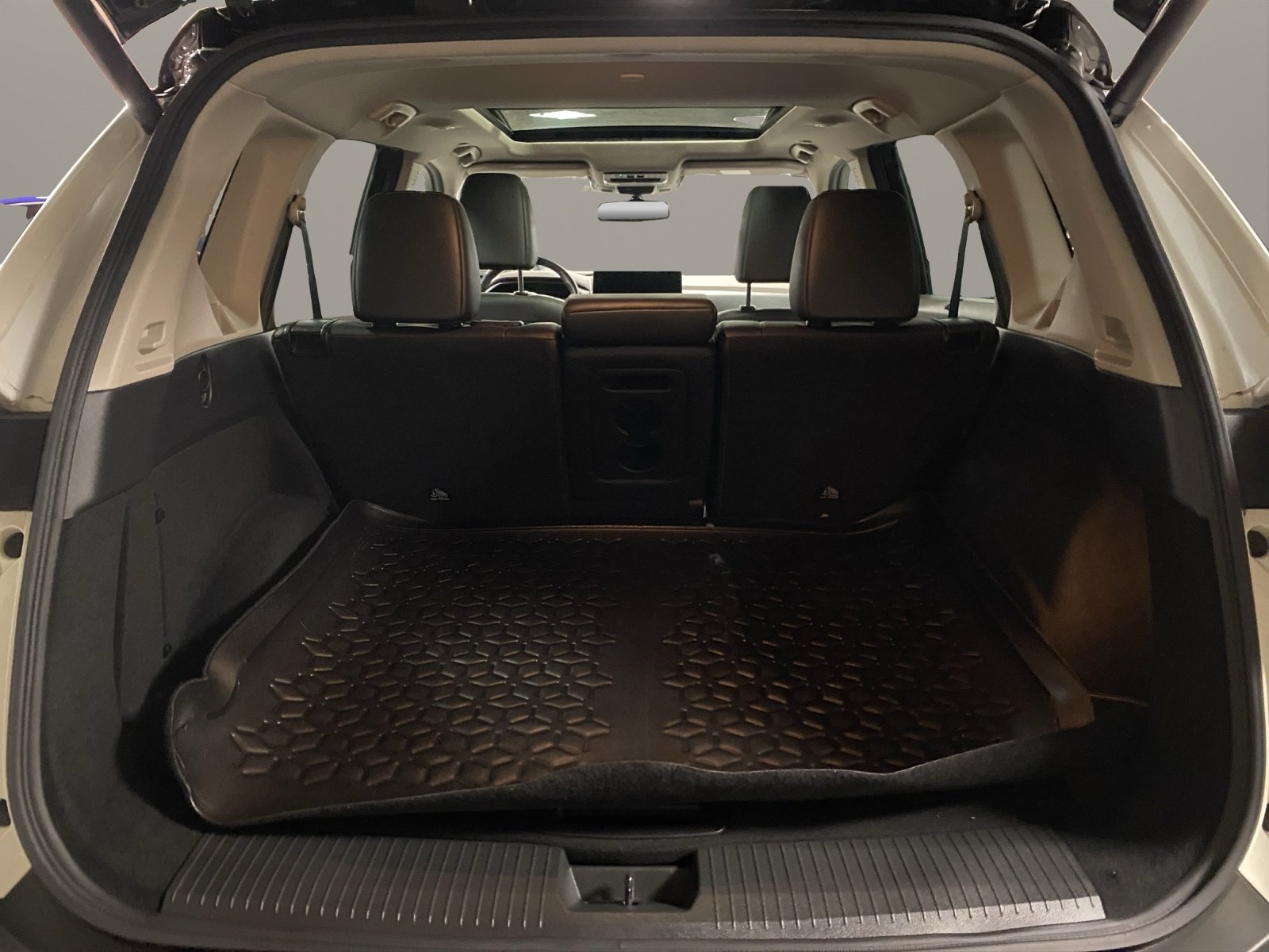 NISSAN X-TRAIL 1.5 VC-T Tekna+ e-4, Full-Hybrid Petrol/Electric, Second hand / Used, Automatic - 5