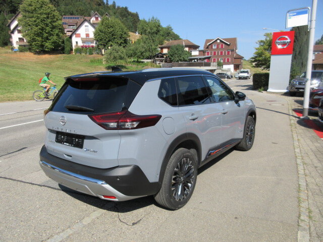 NISSAN X-Trail 1.5 VC-T Tekna e-4orce, Voll-Hybrid Benzin/Elektro, Occasion / Gebraucht, Automatik - 3
