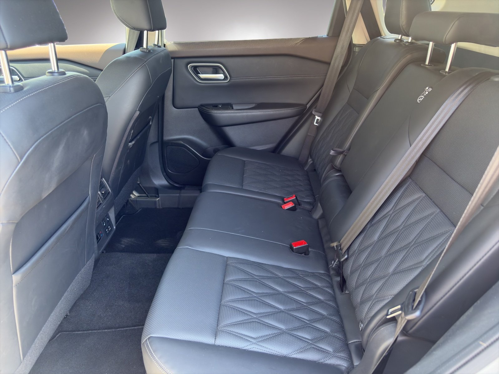 NISSAN X-Trail 1.5 VC-T Tekna+ e-4orce, Full-Hybrid Petrol/Electric, Second hand / Used, Automatic - 7