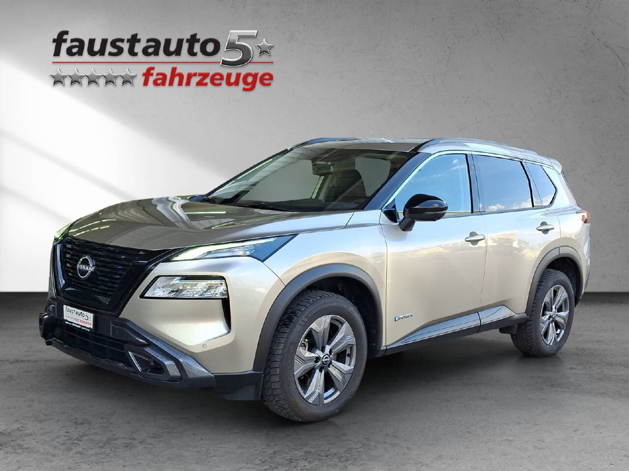 NISSAN X-Trail 1.5 VC-T N-Trek e-4orce 7P