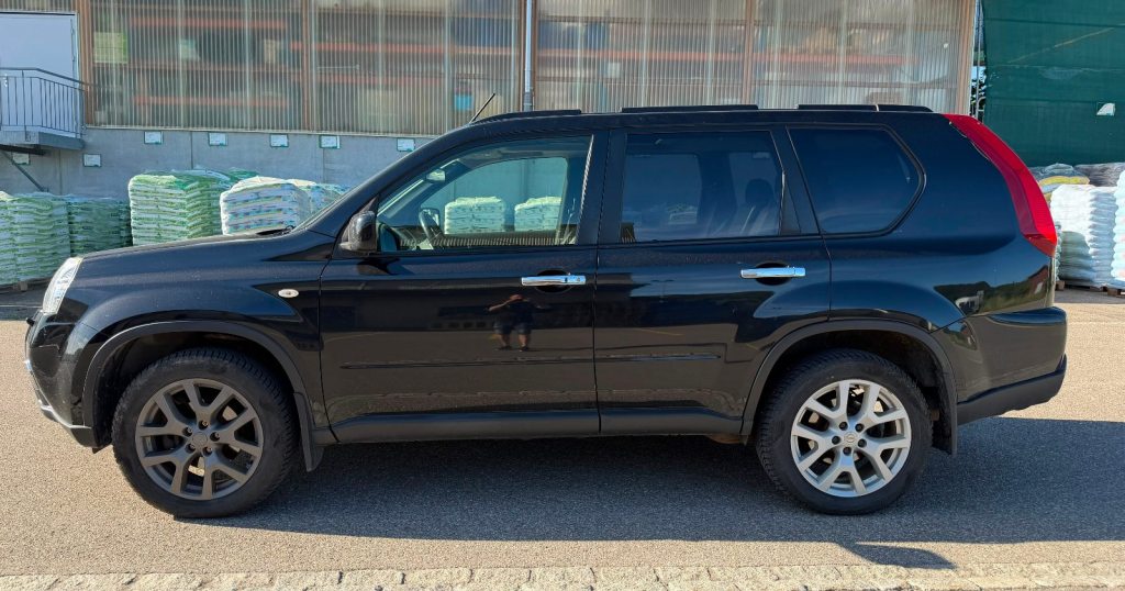 NISSAN X-TRAIL 2.0 dCi 150 I-Way, Diesel, Second hand / Used, Manual - 2
