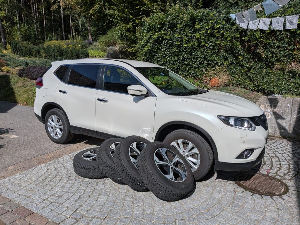 NISSAN X-TRAIL 2.0 dCi 4x4, 177PS, AHK, Getriebe revidiert, Diesel, Occasion / Utilisé, Automatique - 4