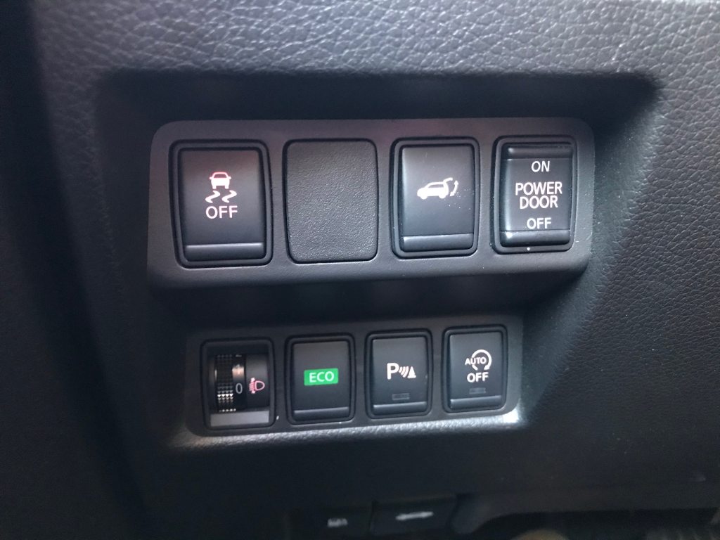 NISSAN X-TRAIL 1.6 dCi Tekna, Diesel, Second hand / Used, Automatic - 4