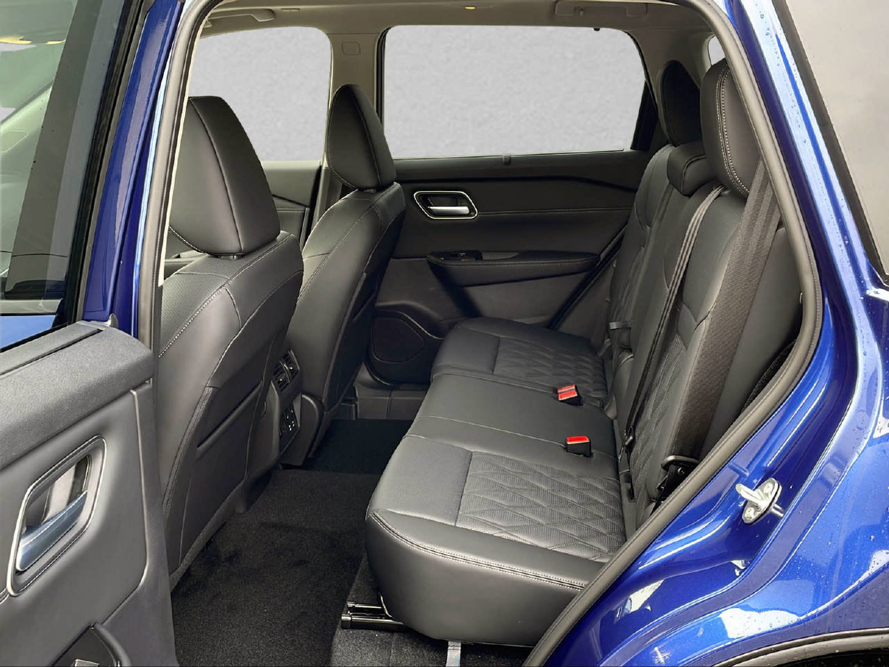 NISSAN X-Trail 1.5 VC-T Tekna+ e-4orce, Voll-Hybrid Benzin/Elektro, Neuwagen, Automat - 7