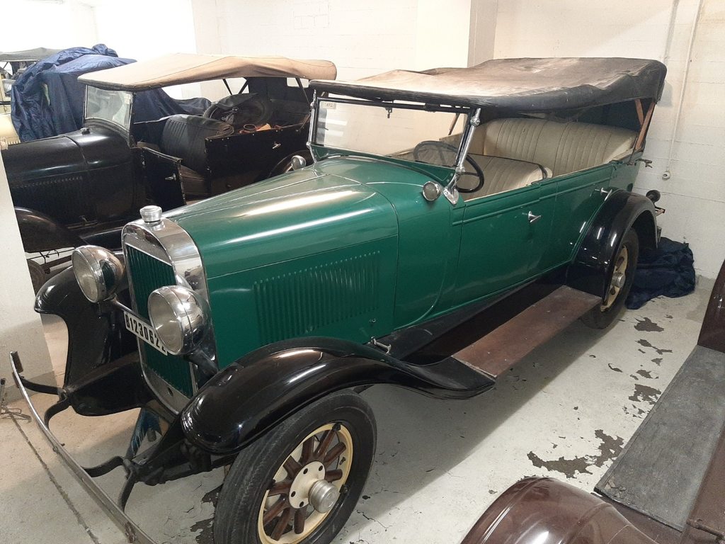 OLDSMOBILE F 28 Limousine 4-door, Essence, Voiture de collection, Manuelle - 2