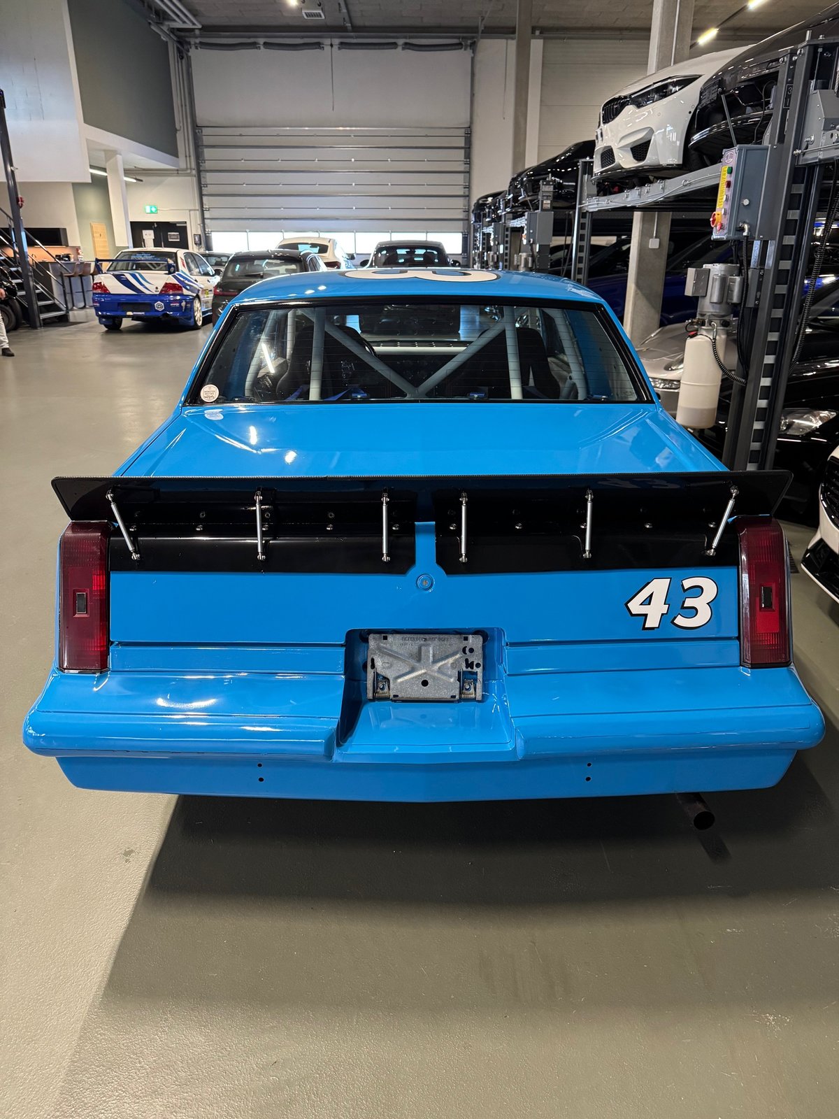 OLDSMOBILE CUTLASS *NASCAR REPLICA* CH legal, Essence, Occasion / Utilisé, Automatique - 4