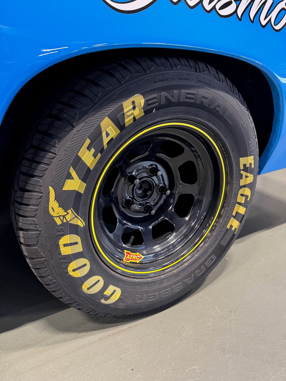OLDSMOBILE CUTLASS *NASCAR REPLICA* CH legal, Essence, Occasion / Utilisé, Automatique - 7