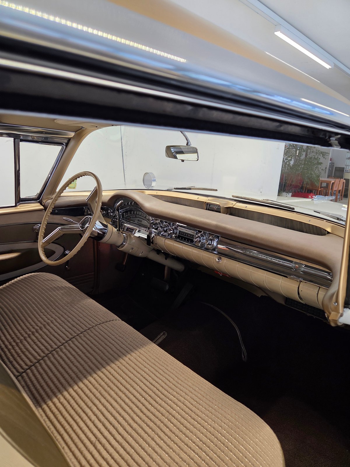 OLDSMOBILE Super 88 2 Door Coupe Veteran, Essence, Occasion / Utilisé, Automatique - 6