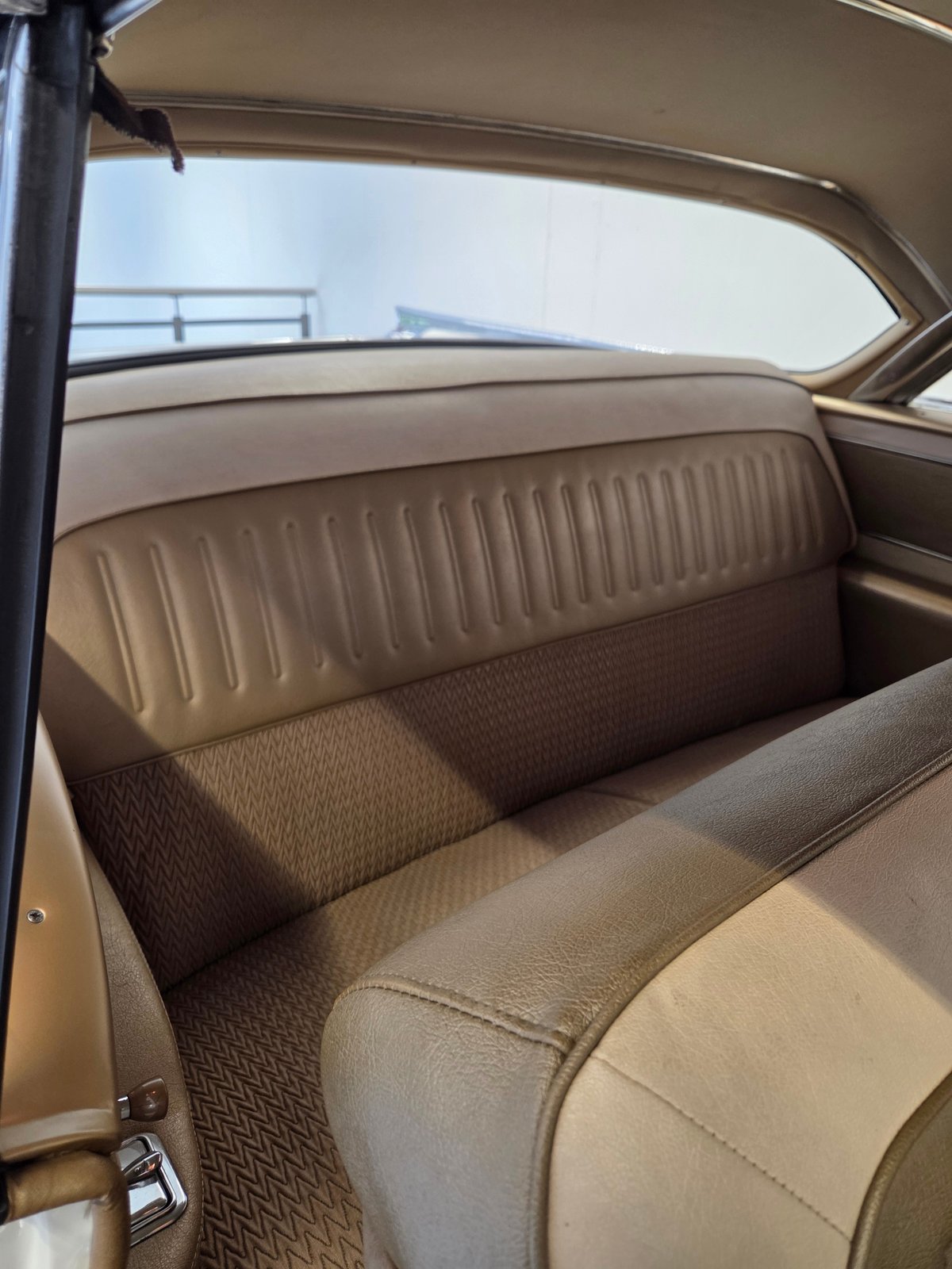 OLDSMOBILE Super 88 2 Door Coupe Veteran, Essence, Occasion / Utilisé, Automatique - 7