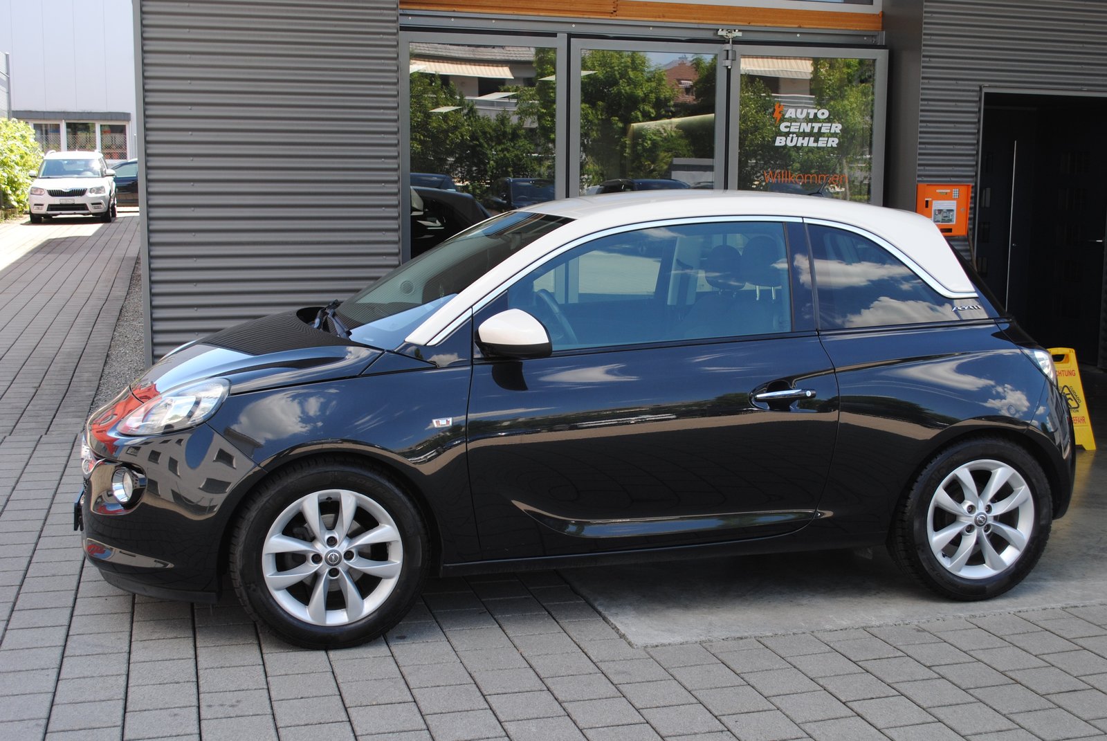 OPEL Adam 1.2 ecoFLEX, Petrol, Second hand / Used, Manual - 3