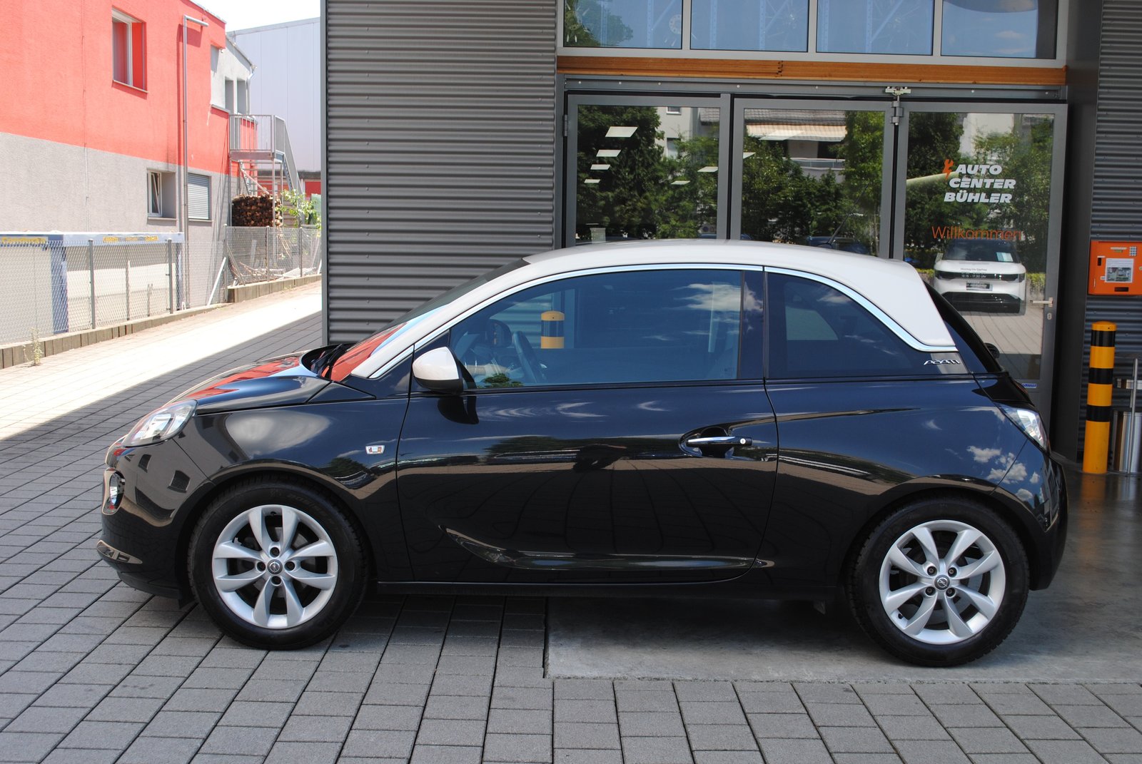 OPEL Adam 1.2 ecoFLEX, Petrol, Second hand / Used, Manual - 4