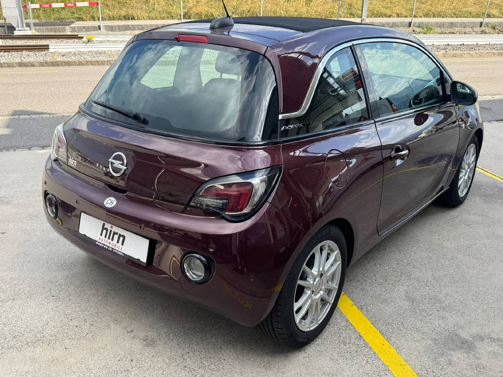 OPEL Adam 1.4i eFLEX Swingtop S/S, Petrol, Second hand / Used, Automatic - 3