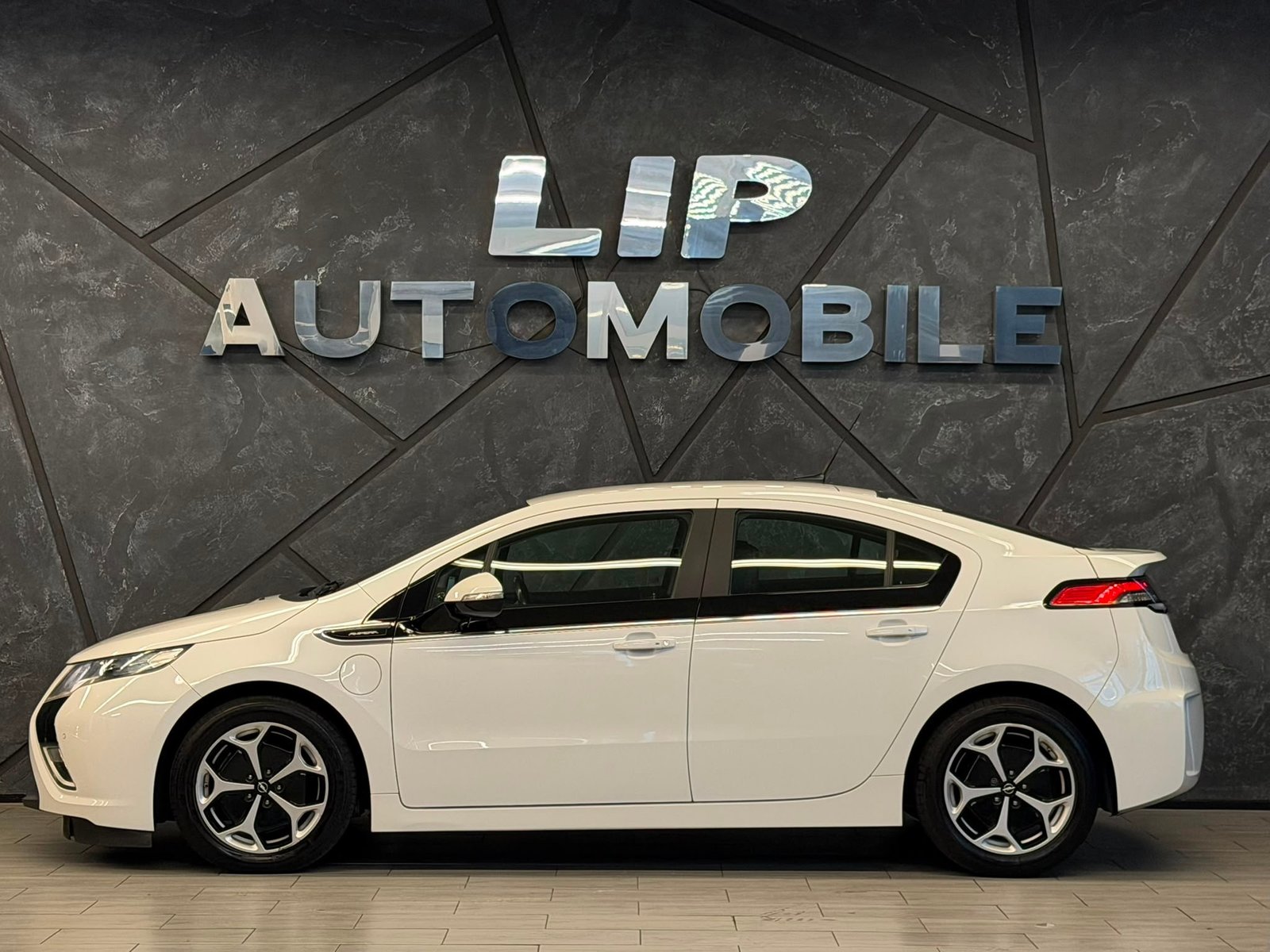 OPEL Ampera E-REV, Benzin, Occasion / Gebraucht, Automatik - 5