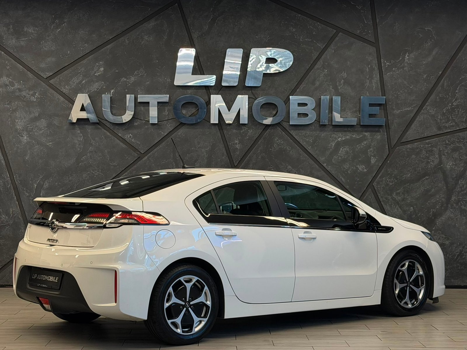 OPEL Ampera E-REV, Benzin, Occasion / Gebraucht, Automatik - 6