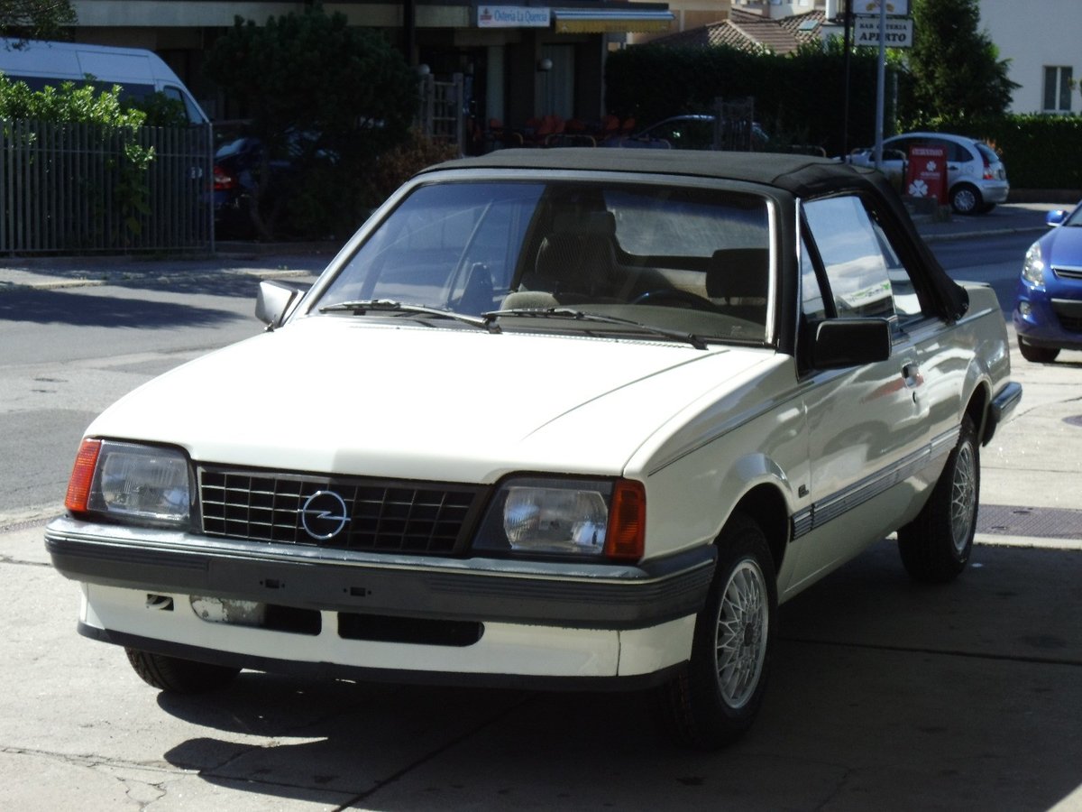 OPEL Ascona 1800i GT