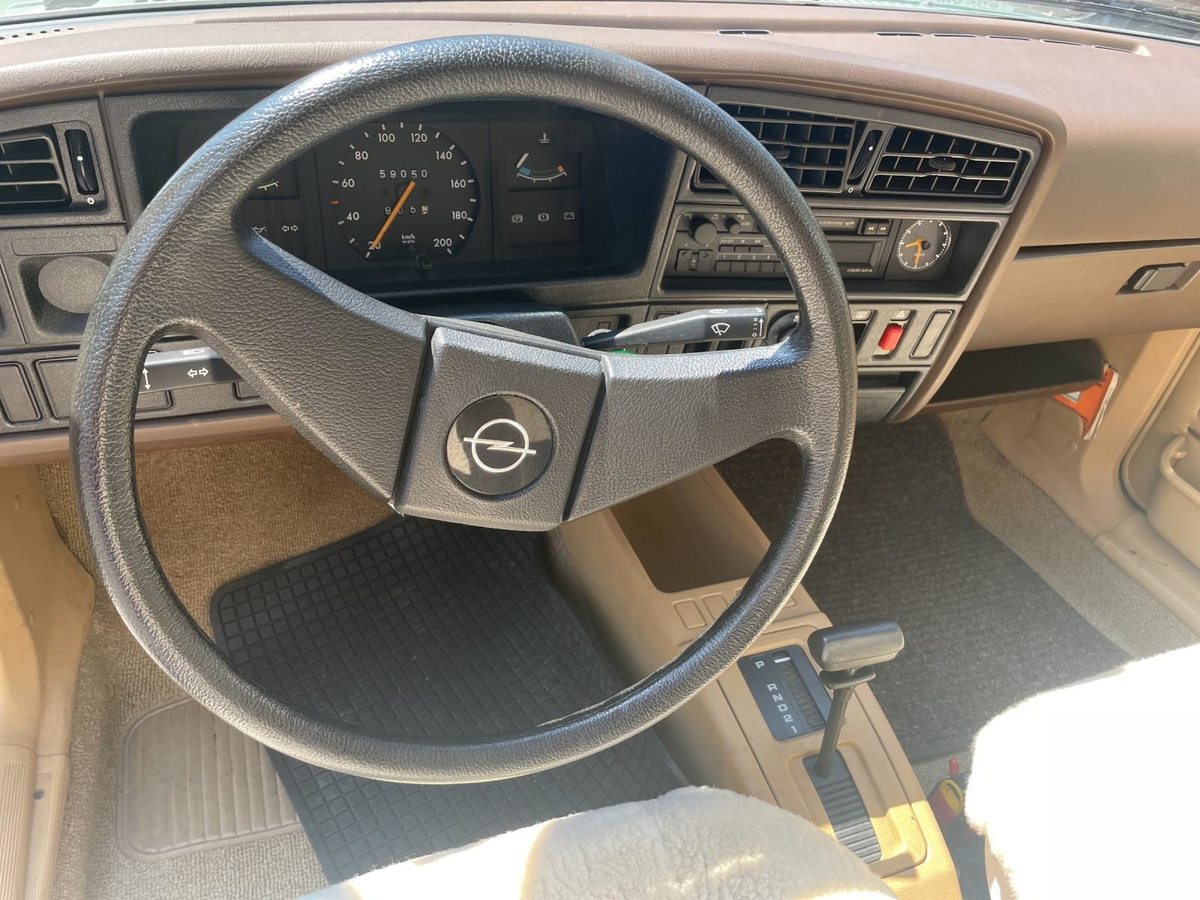 OPEL Ascona 1600 Berlina, Benzina, Occasioni / Usate, Automatico - 6