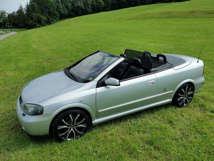 OPEL Astra Cabrio 2.2i 16V Bertone Edition, Petrol, Second hand / Used, Manual