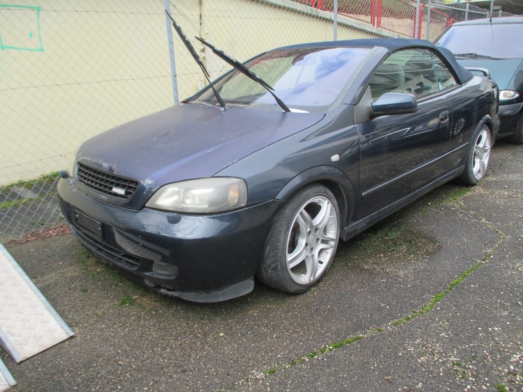 OPEL Astra Cabrio 2.2i 16V Bertone, Benzin, Occasion / Gebraucht, Handschaltung - 3
