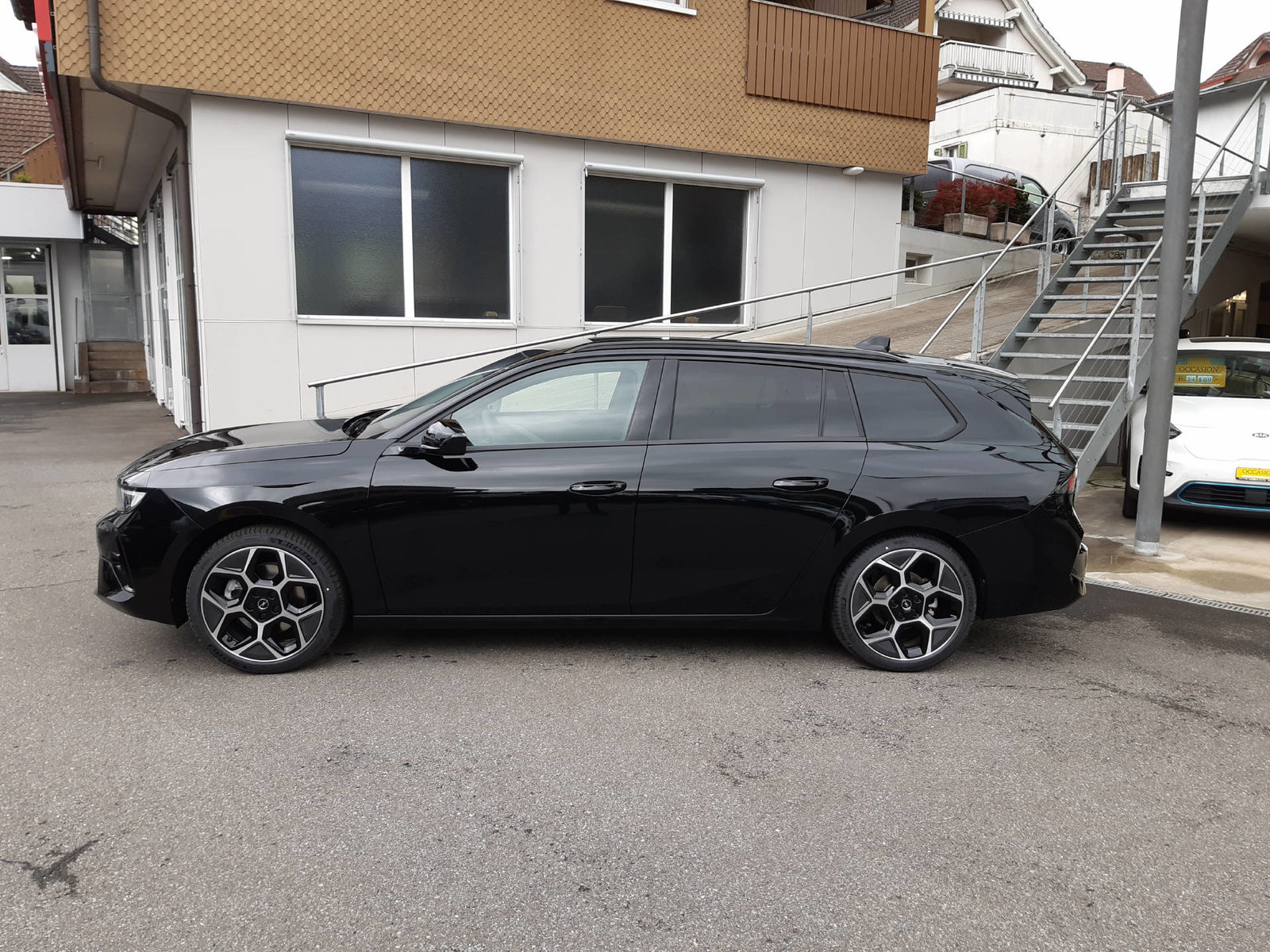 OPEL Astra Sports Tourer 1.2 T 130 Swiss Plus, Essence, Voiture nouvelle, Automatique - 3
