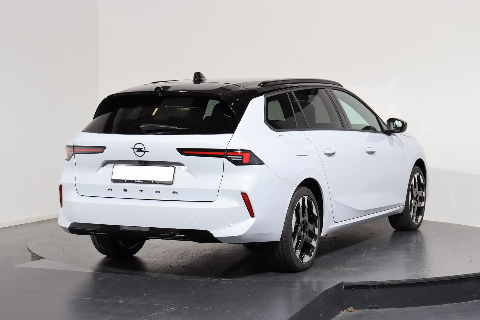 OPEL Astra-e Sports Tourer Ultimate, Elettrica, Auto nuove, Automatico - 3