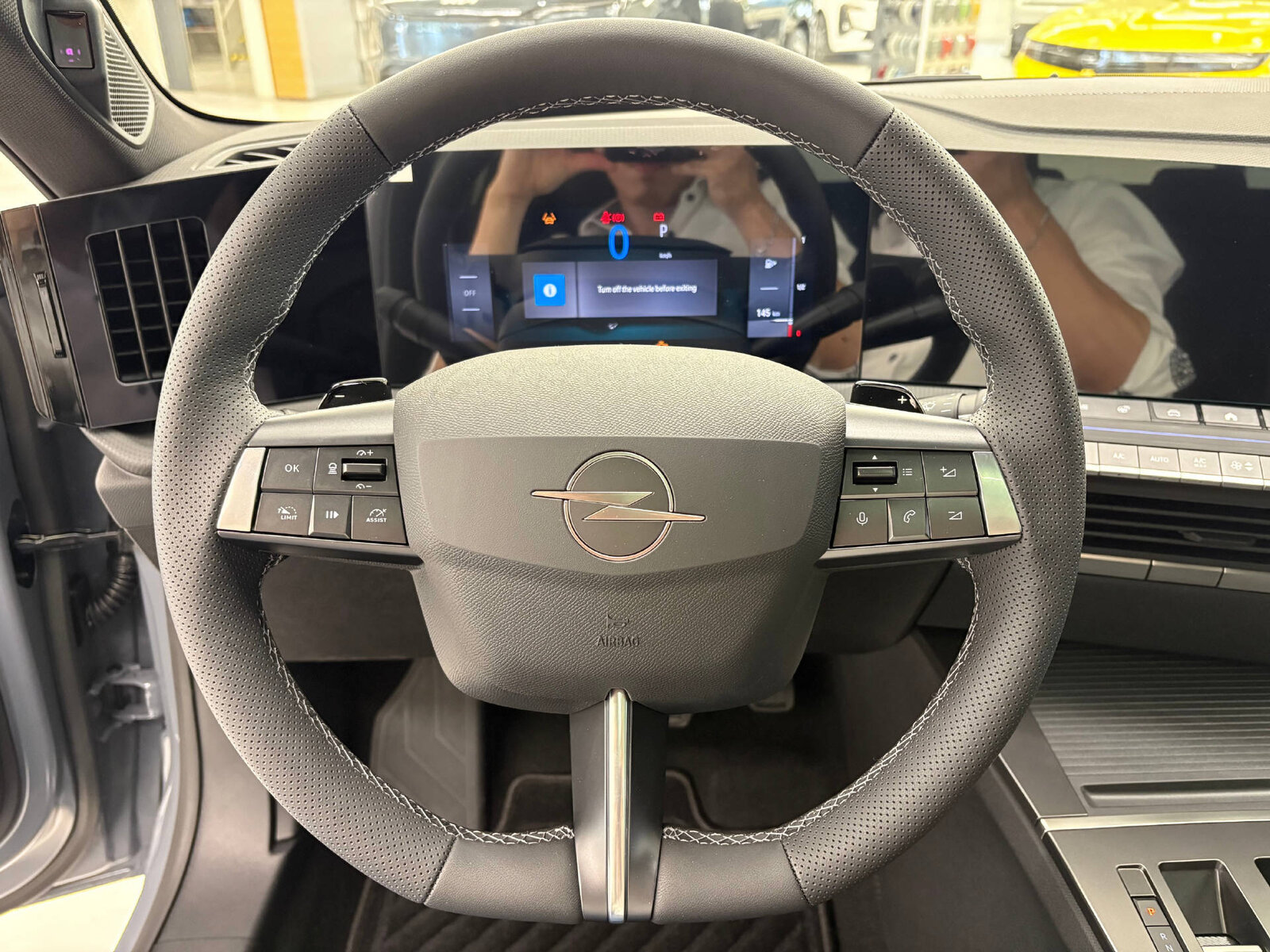 OPEL Astra Sports Tourer 1.2 T Hybrid Ultimate, Hybride Léger Essence/Électricité, Voiture nouvelle, Automatique - 7