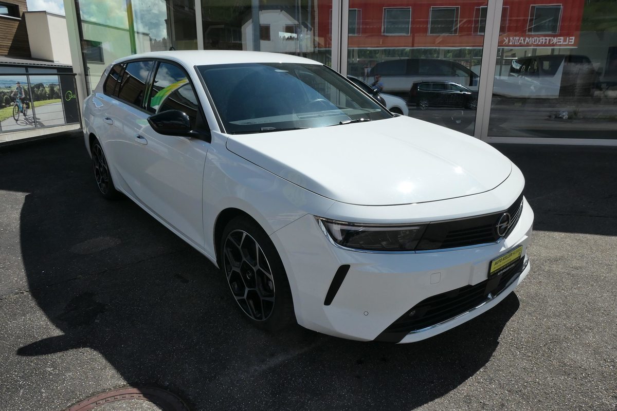 OPEL Astra Sports Tourer 1.2 T 130 Swiss, Benzina, Occasioni / Usate, Automatico - 2