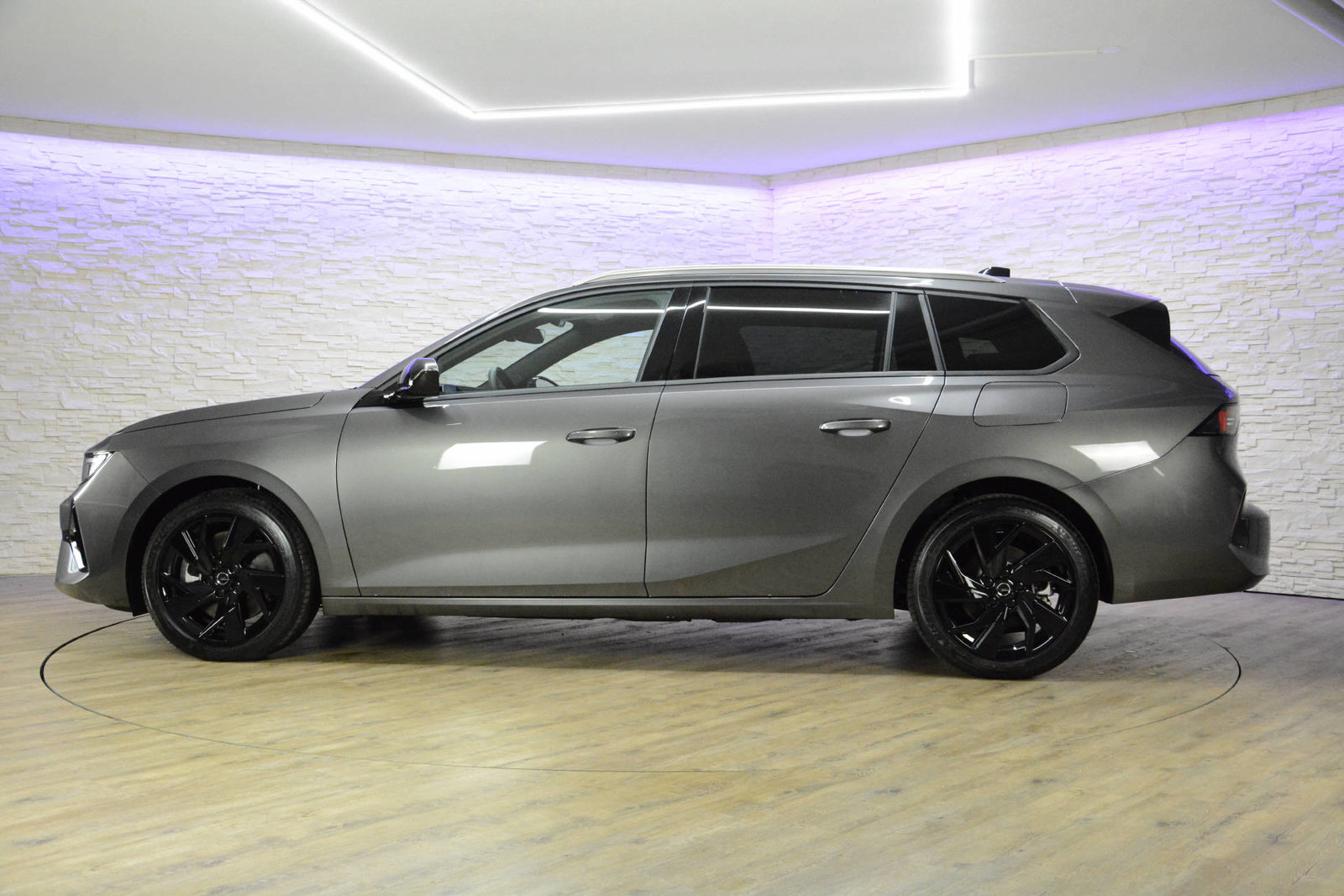 OPEL Astra Sports Tourer 1.6 T PHEV 180 Swiss Plus, Plug-in-Hybrid Benzin/Elektro, Occasion / Gebraucht, Automatik - 4