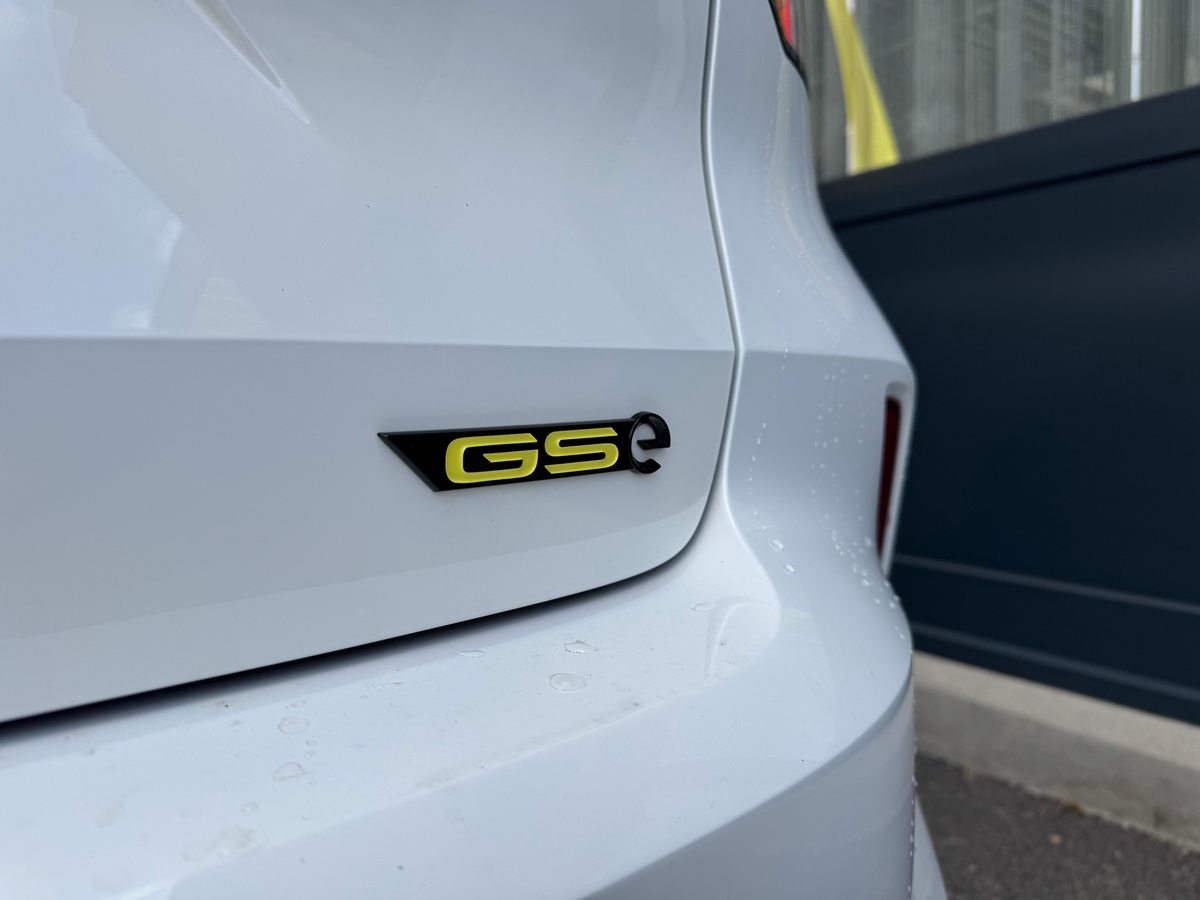 OPEL Astra Sports Tourer GSE 1.6Turbo PHEV, Plug-in-Hybrid Benzina/Elettrica, Occasioni / Usate, Automatico - 6