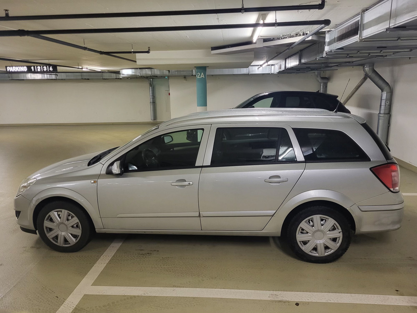 OPEL Astra Caravan 1.6i 16V Comfort, Petrol, Second hand / Used, Automatic - 2