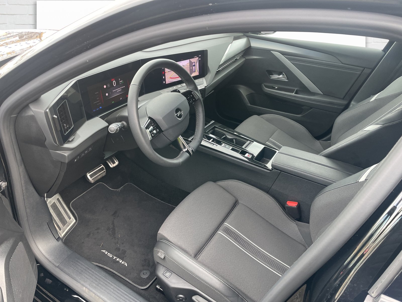 OPEL Astra Sports Tourer 1.6 T PHEV 180 Swiss Plus, Plug-in-Hybrid Petrol/Electric, Second hand / Used, Automatic - 6