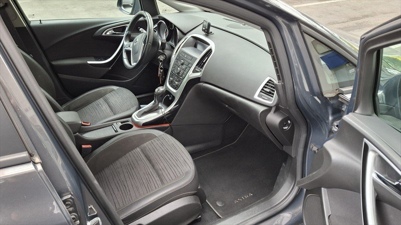 OPEL Astra J Sports Tourer, Petrol, Second hand / Used, Automatic - 6