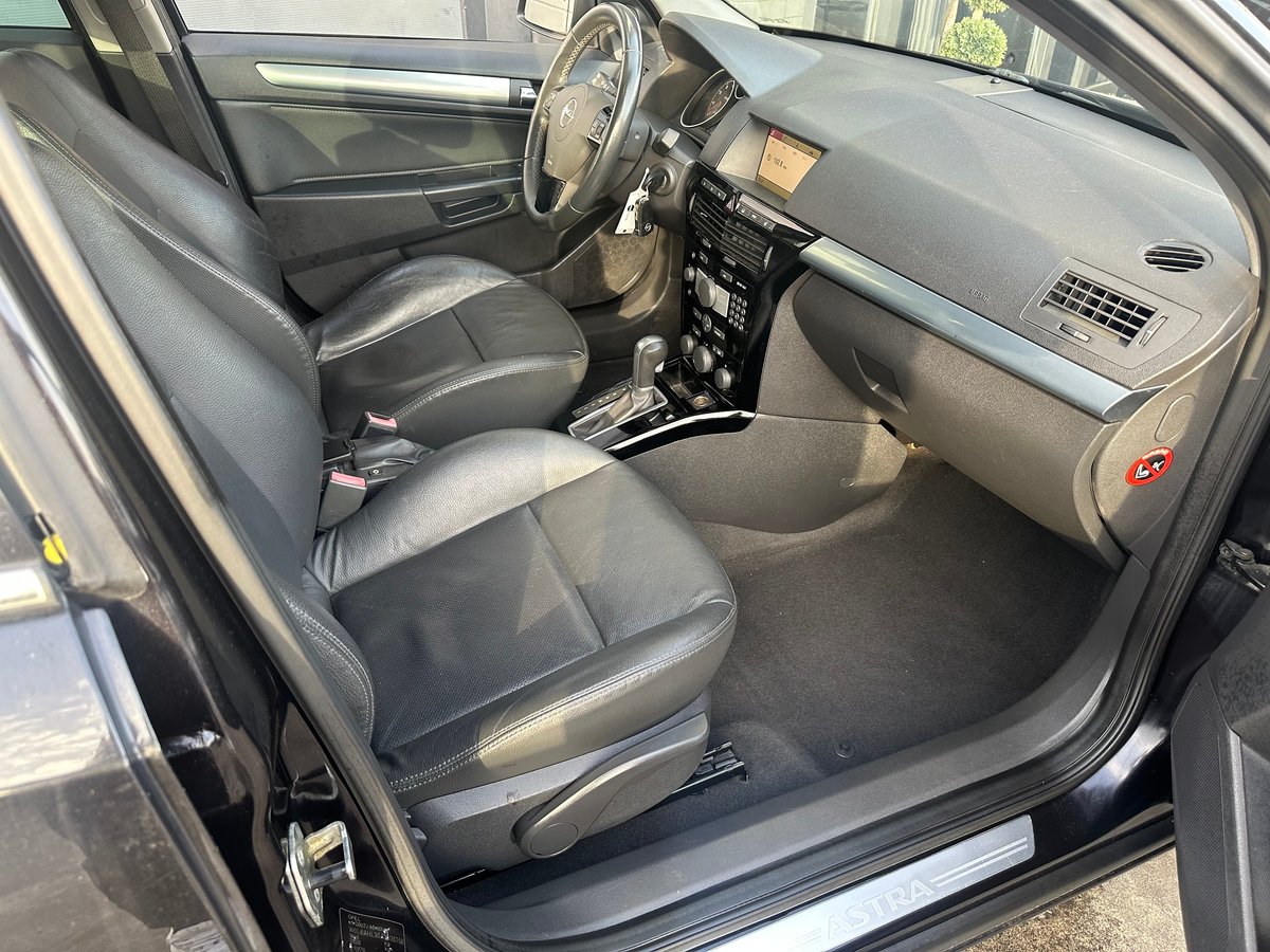 OPEL Astra Caravan 1.8i 16V Diamond Automatic, Petrol, Second hand / Used, Automatic - 6