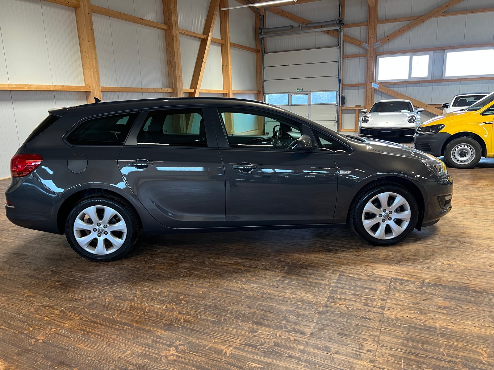 OPEL Astra SportsTourer 1.4i 16V Turbo, Petrol, Second hand / Used, Manual - 4