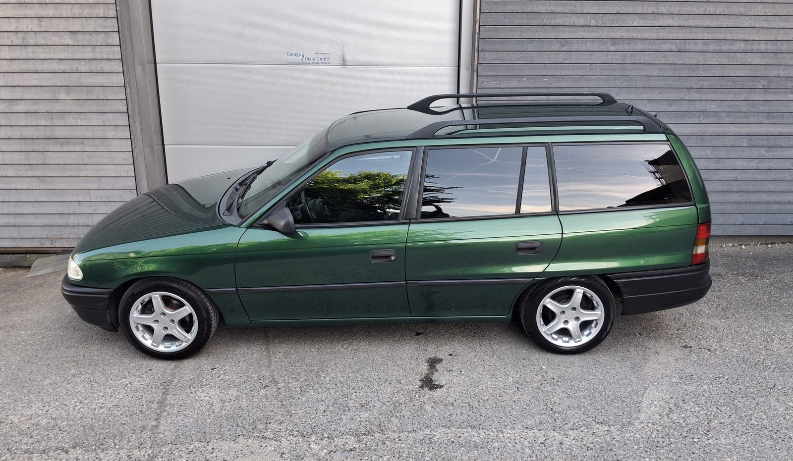 OPEL Astra Caravan 1.6i 16V Special, Petrol, Second hand / Used, Automatic - 5