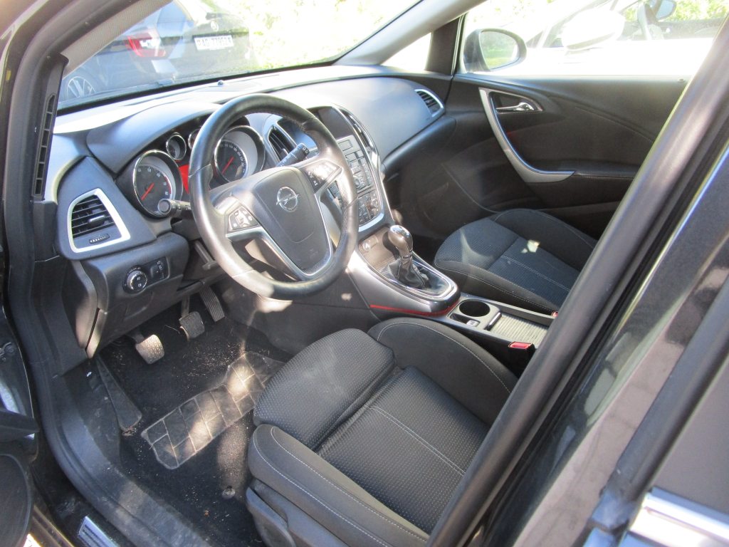 OPEL ASTRA 1.6 T eTEC Active Ed., Benzin, Occasion / Gebraucht, Handschaltung - 3