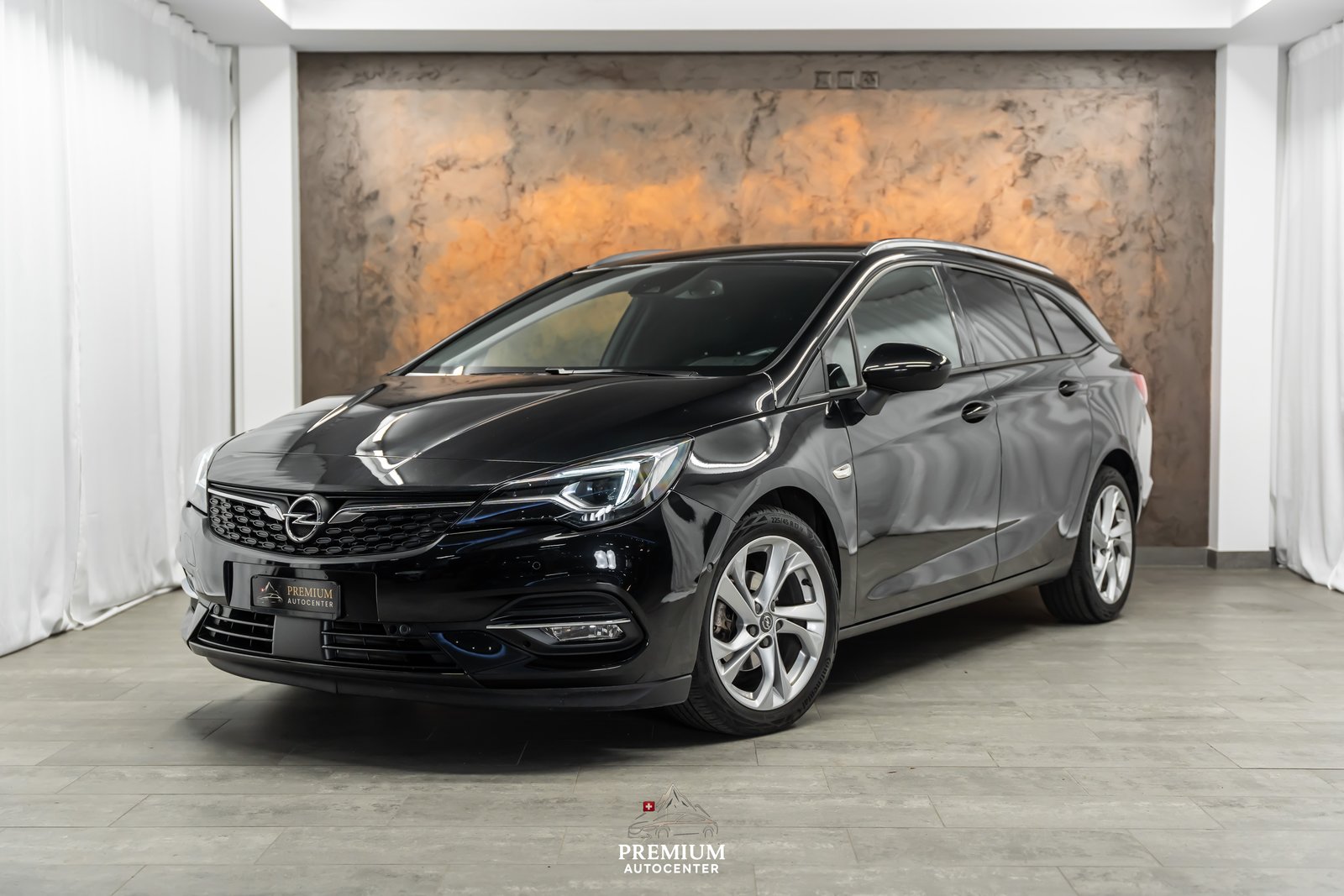 OPEL Astra Sports Tourer 1.4i Turbo GS-Line *CH Fahrzeug*Mat