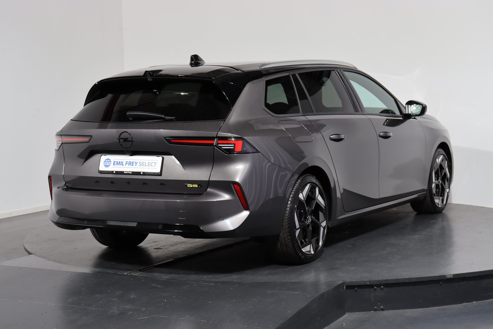 OPEL Astra Sports Tourer 1.6 T PHEV 225 GSe, Plug-in-Hybrid Petrol/Electric, Second hand / Used, Automatic - 3