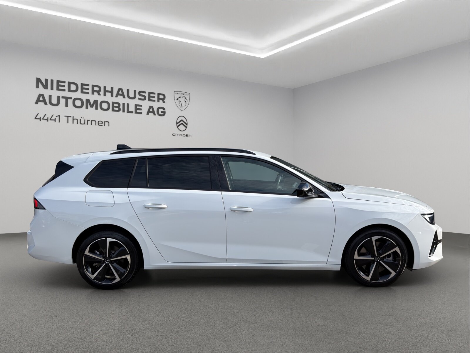 OPEL Astra Sports Tourer 1.6 T PHEV, Voll-Hybrid Benzin/Elektro, Occasion / Gebraucht, Automatik - 2