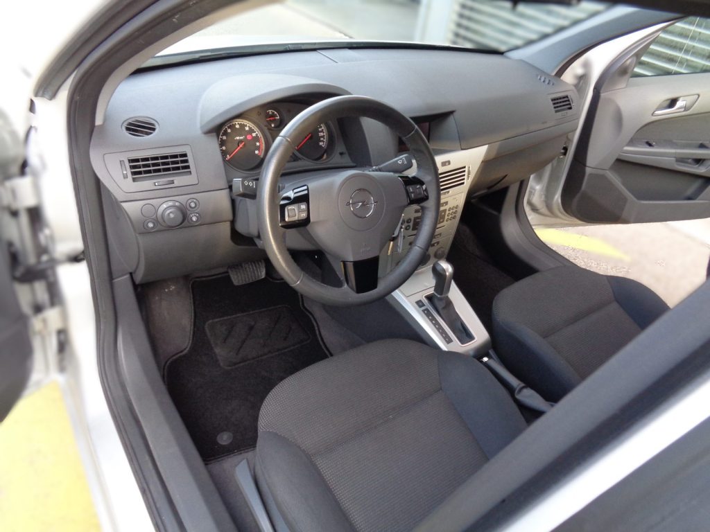 OPEL ASTRA 1.8i, Benzin, Occasion / Gebraucht, Automatik - 2