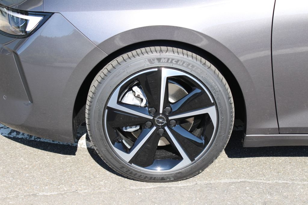 OPEL Astra Sports Tourer 1.2 T 130, Petrol, Ex-demonstrator, Automatic - 3