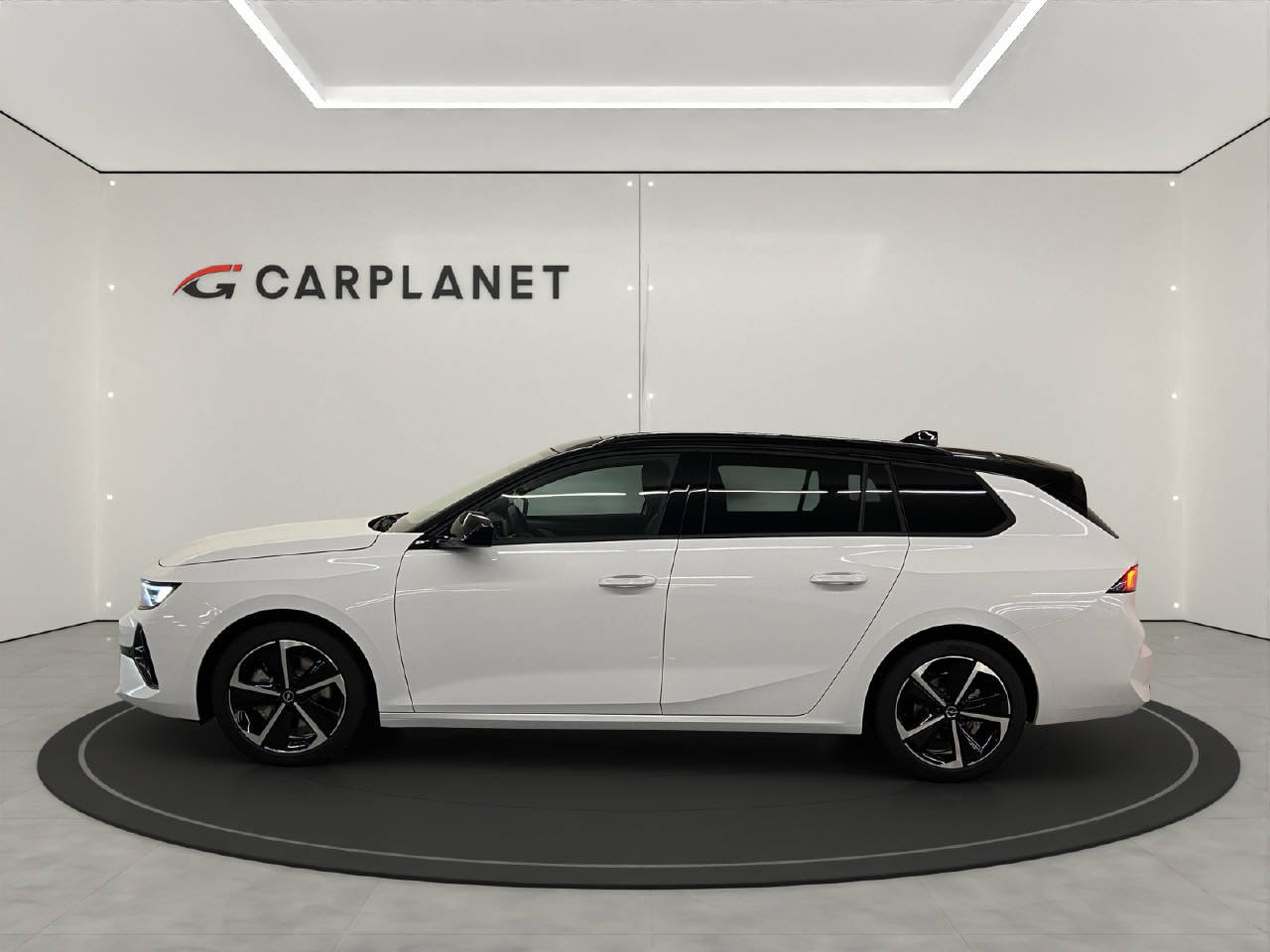 OPEL Astra Sports Tourer 1.2 T 130 GS, Petrol, Ex-demonstrator, Automatic - 2