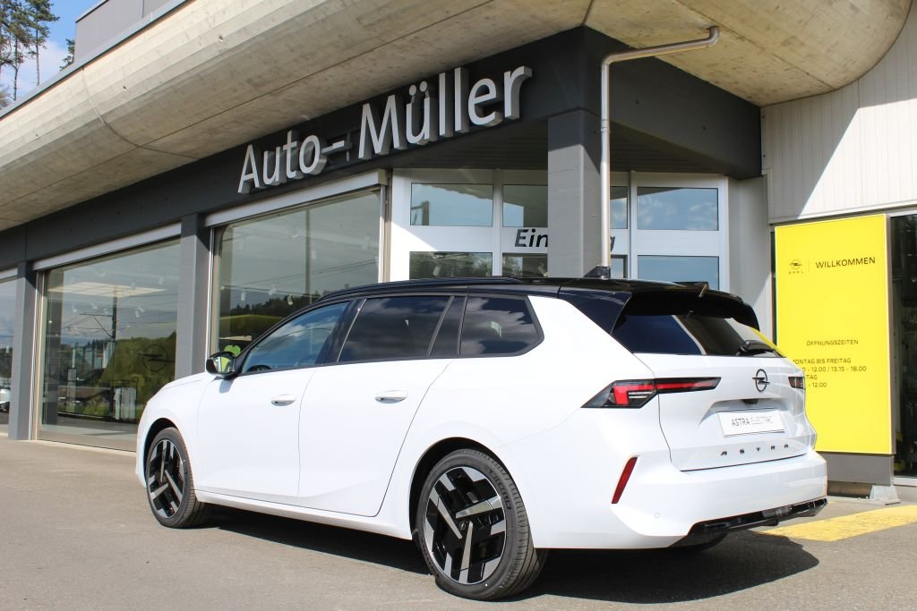 OPEL Astra-e Sports Tourer Ultimate, Electric, Ex-demonstrator, Automatic - 2