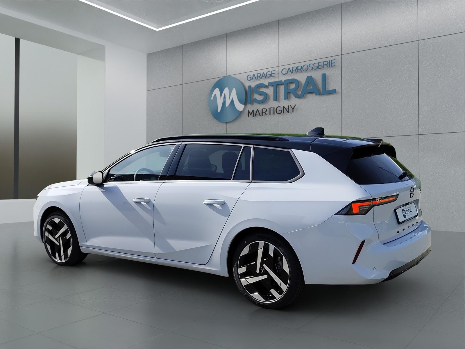OPEL Astra-e Sports Tourer Ultimate, Elektro, Vorführwagen, Automatik - 3