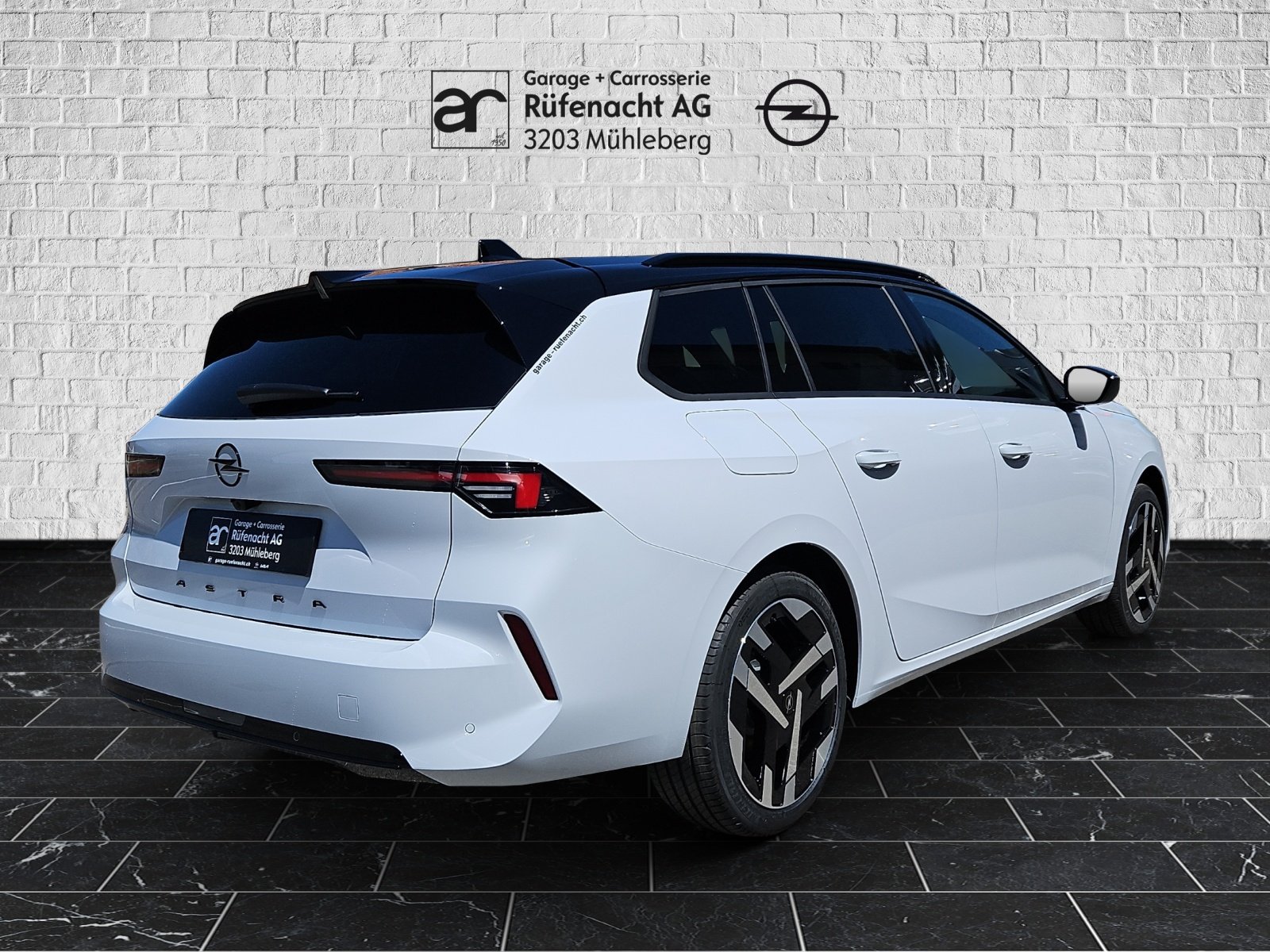 OPEL Astra-e Sports Tourer Ultimate, Electric, Ex-demonstrator, Automatic - 2