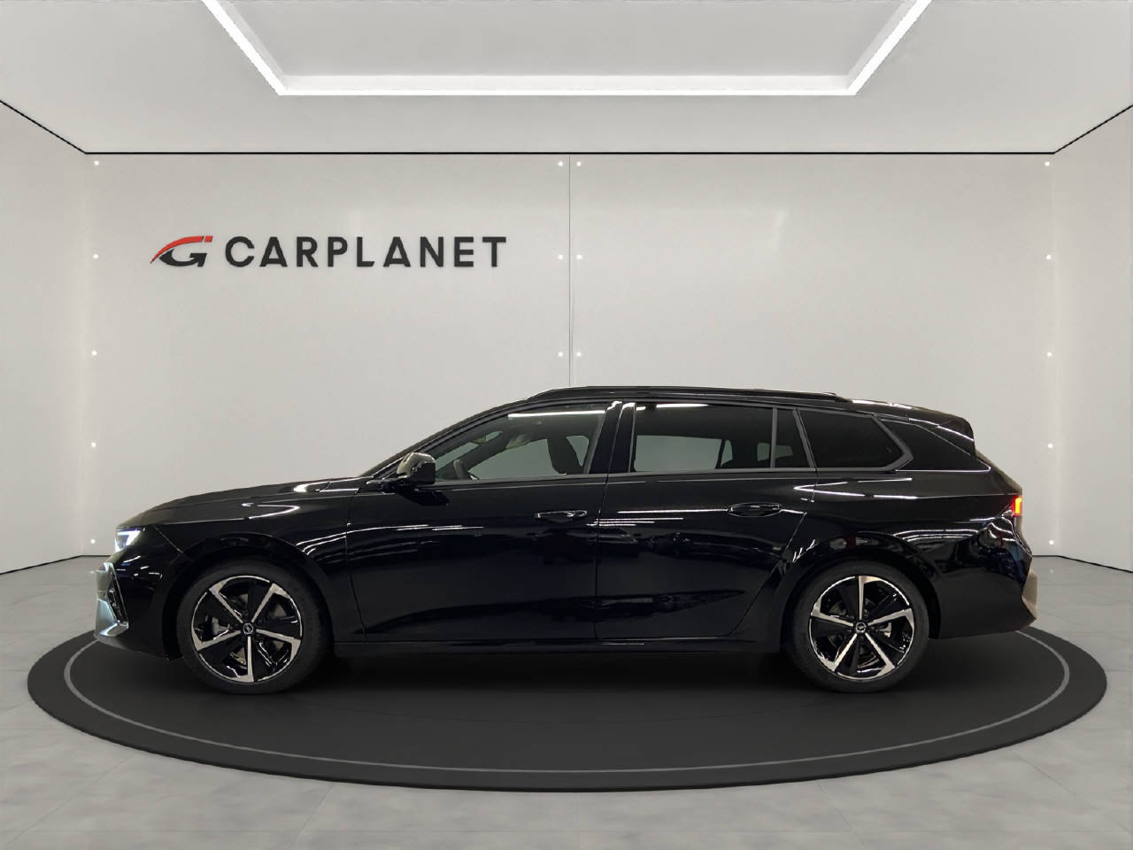 OPEL Astra Sports Tourer 1.2 T 130 GS, Petrol, Ex-demonstrator, Automatic - 2