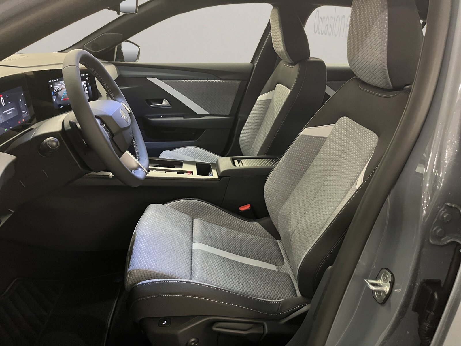 OPEL Astra 1.2 T Hybrid Edition, Hybride Léger Essence/Électricité, Voiture nouvelle, Automatique - 7