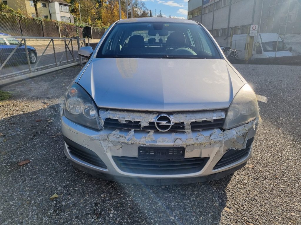 OPEL Astra 1.8i 16V Sport