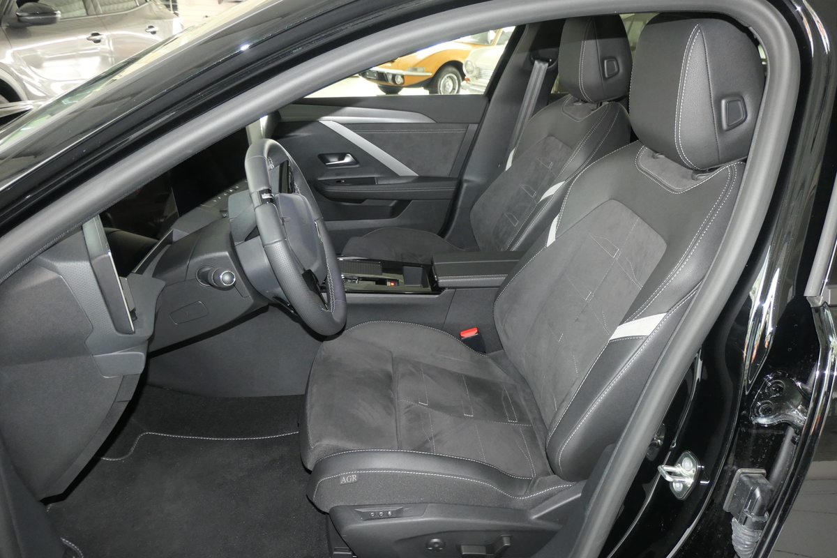 OPEL Astra 1.2 T 130 Swiss Plus, Benzina, Occasioni / Usate, Automatico - 4
