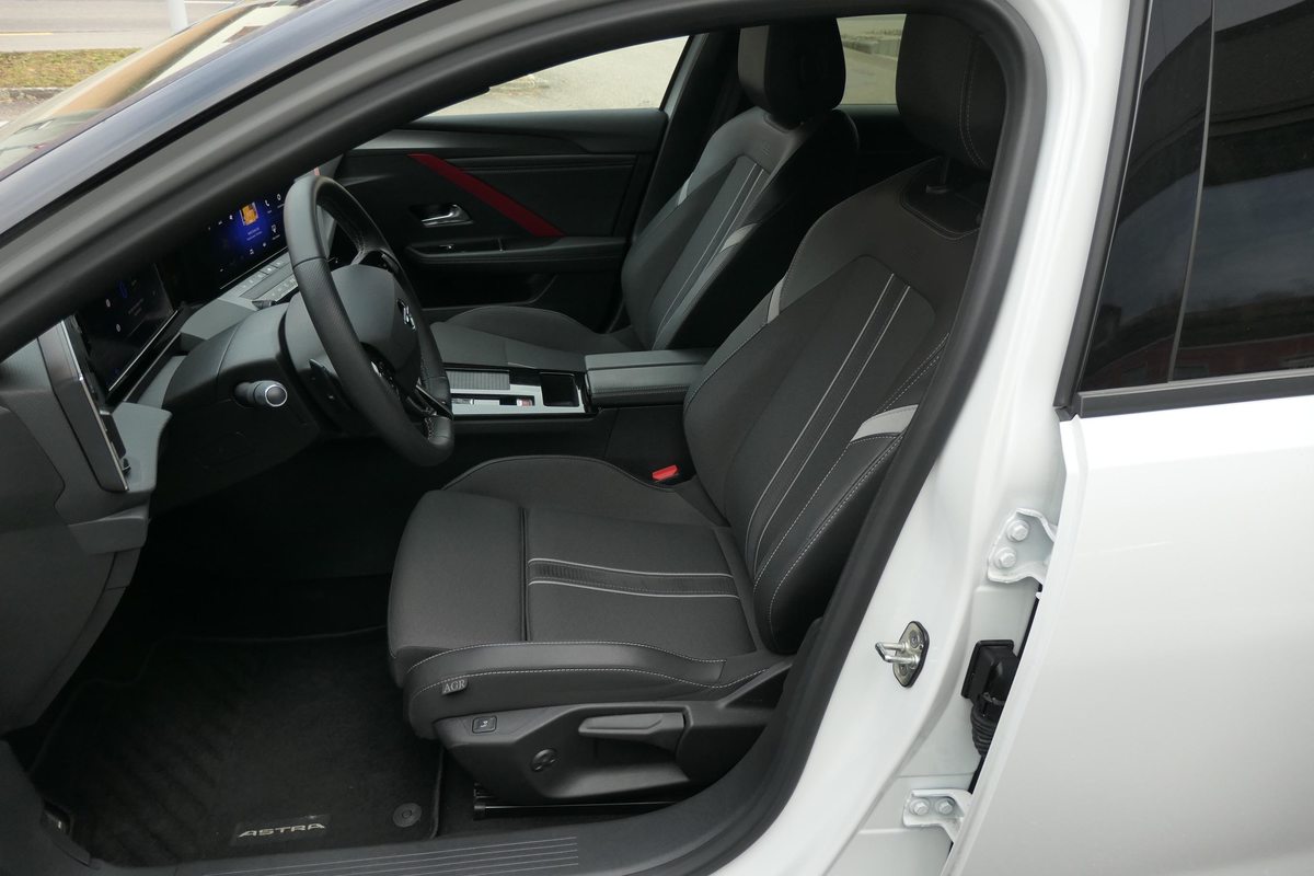 OPEL Astra 1.6 T PHEV 180 Swiss Plus, Plug-in-Hybrid Benzina/Elettrica, Occasioni / Usate, Automatico - 5