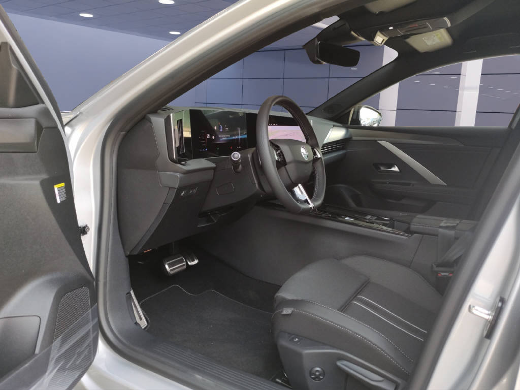 OPEL Astra 1.6 T PHEV 180 Swiss Plus, Hybride Rechargeable Essence/Électricité, Occasion / Utilisé, Automatique - 6